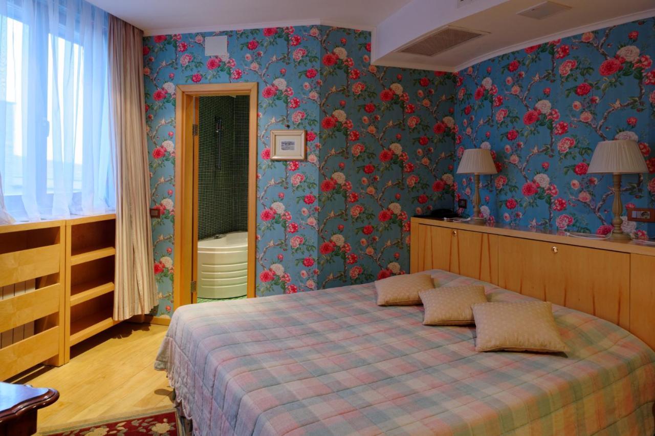 Invicto Hotel Elenovo (Sliven)