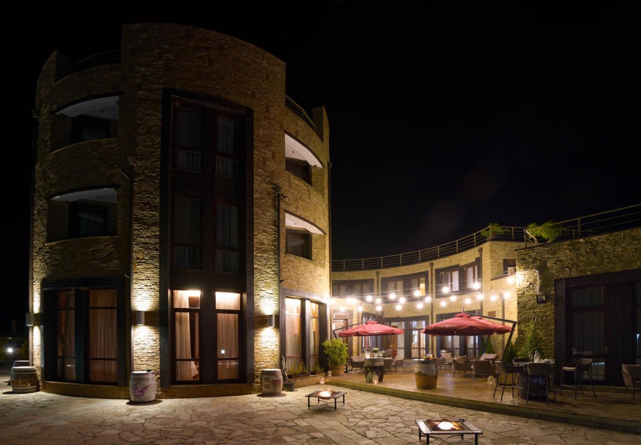 Invicto Hotel Elenovo (Sliven)