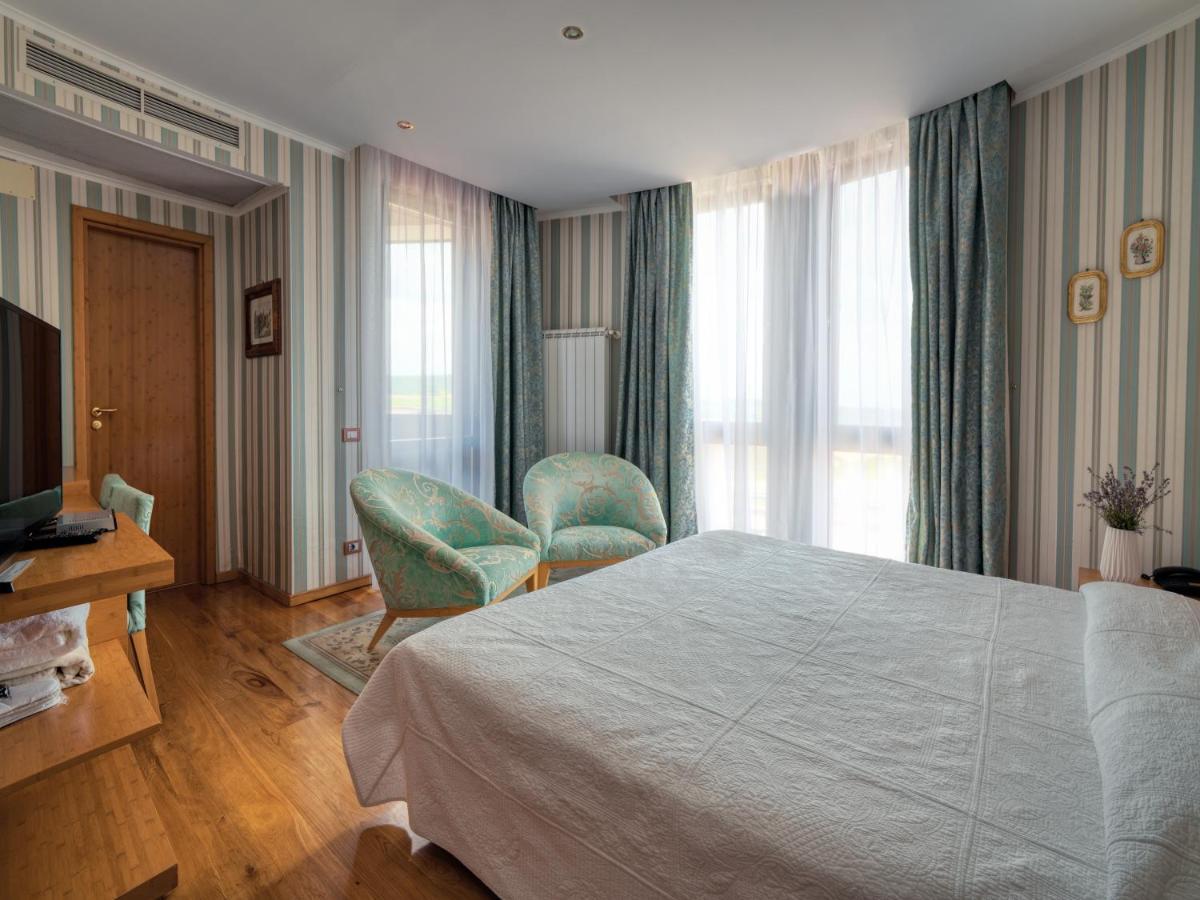 Hotel Invicto Elenovo (Sliven)